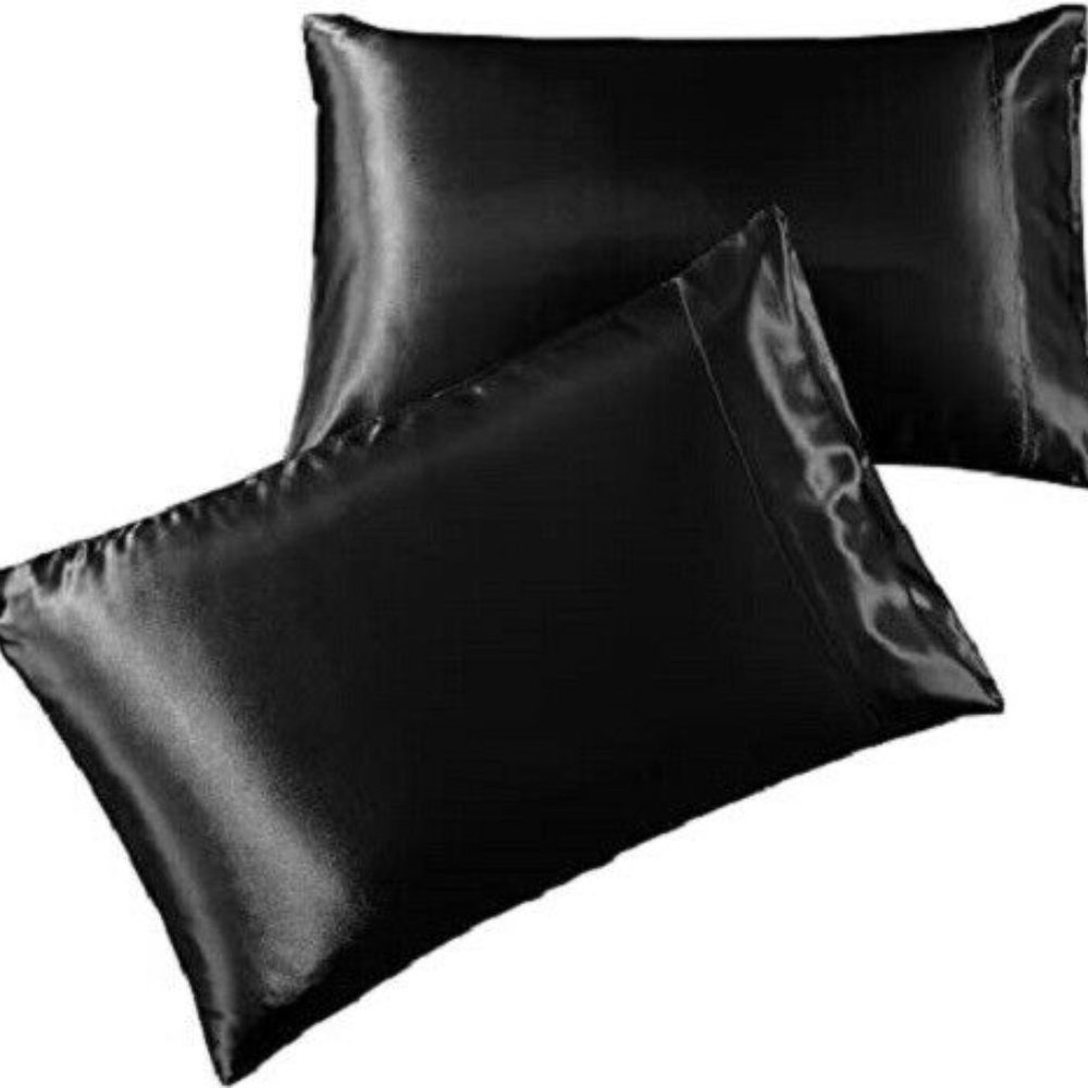 NWT Splendid Home Black Satin Pillowcases